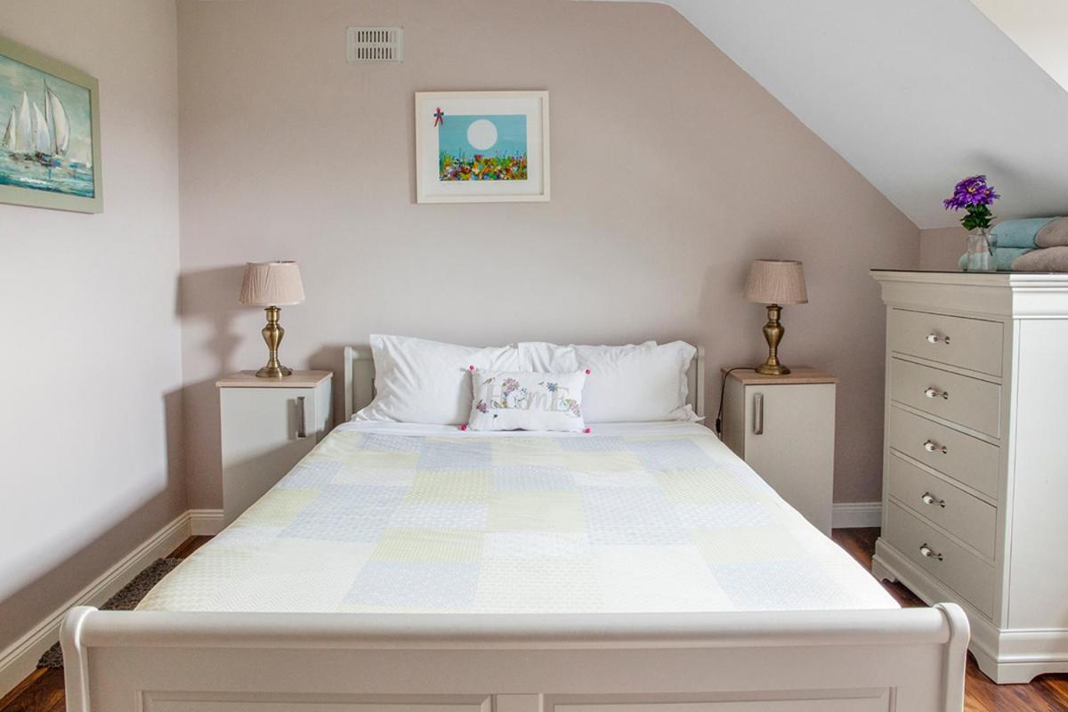 The Ridgewood Lodge Newbridge  Esterno foto