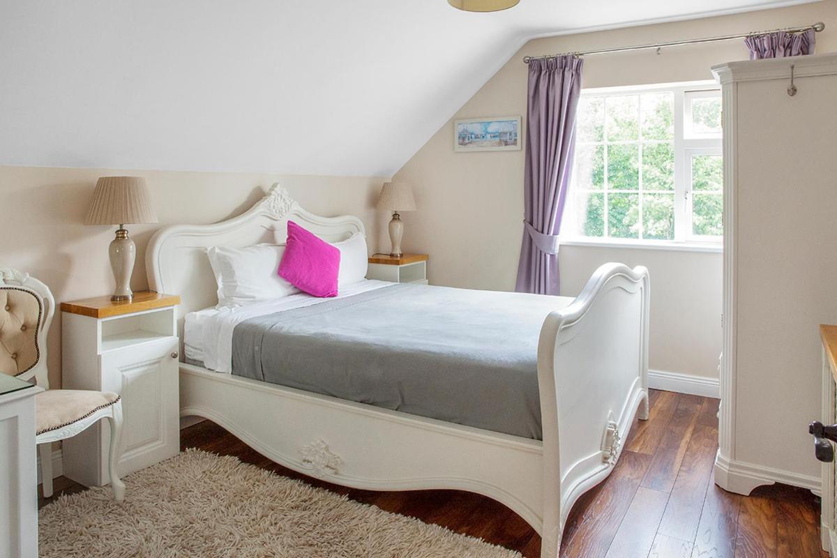 The Ridgewood Lodge Newbridge  Esterno foto